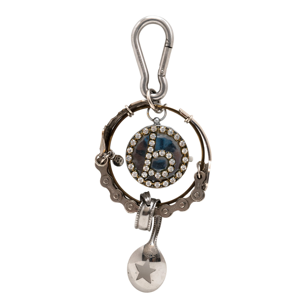 LEO GON'DO Metal Keychain (Beautiful in Motion)